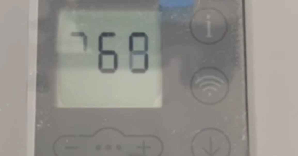 HP233DW固件更新升级失败后开机显示RD变3020维修指南